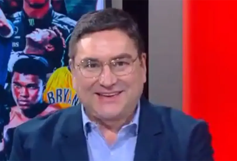 El periodista no se qued&oacute; callado ante las burlas en contra de Paco Villa y la M&aacute;quina
