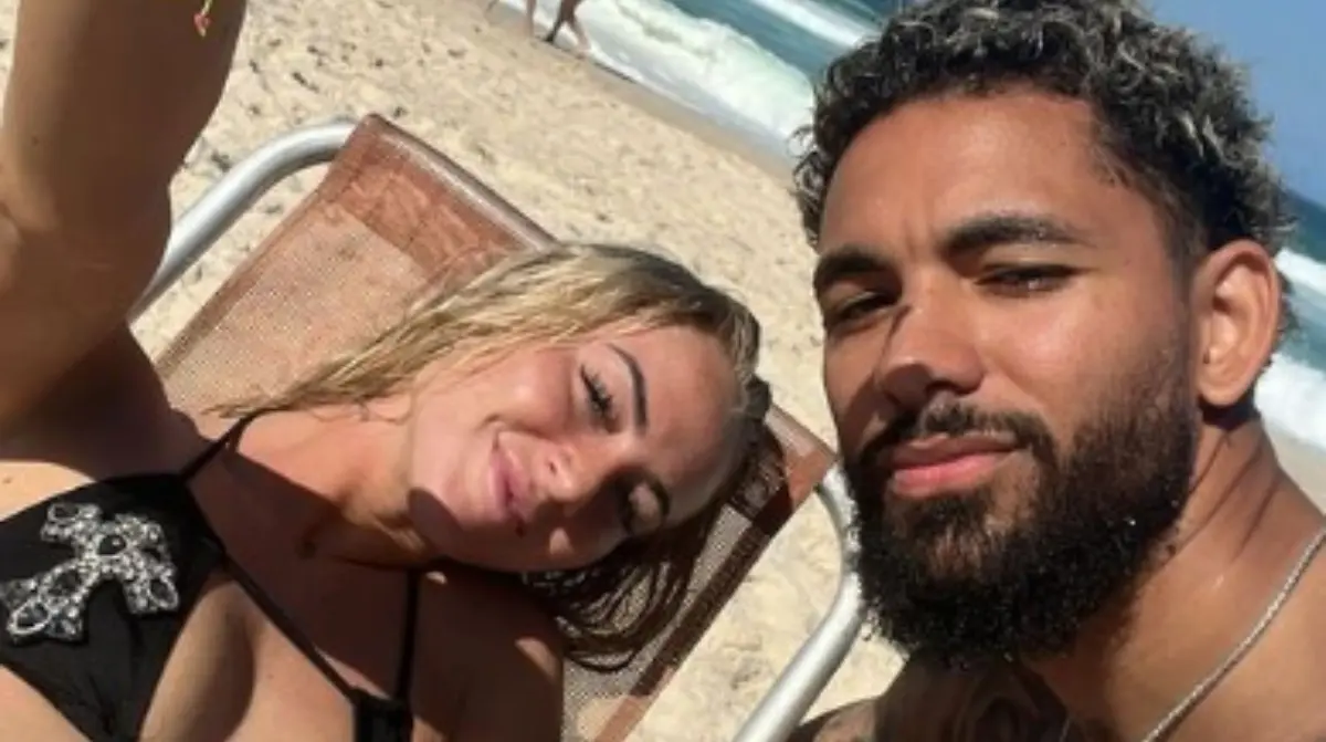Ambos optaron por disfrutar de las playas brasileñas antes de que él concentre con la Selección de Brasil de cara a la Copa América 2024.