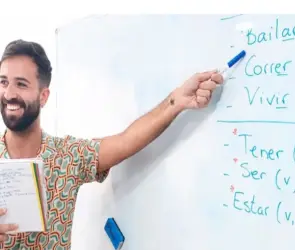 El ENORME sueldo mensual de un profesor de español para extranjeros