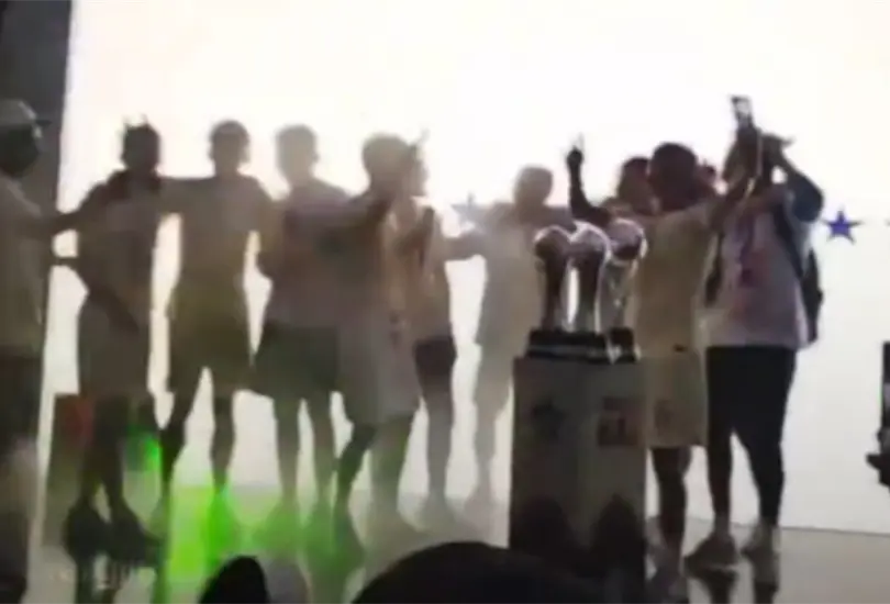 El equipo capitalino no dud&oacute; en festejar con la canci&oacute;n favorita de sus rivales en la gran final.