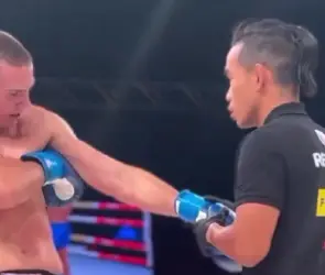 Luchador de MMA se zafa el hombro y él mismo lo acomoda (VIDEO)