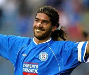 Loco Abreu regresa al futbol mexicano tras 17 años de ausencia