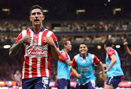 Pocho Guzmán tiene un futuro incierto en Chivas