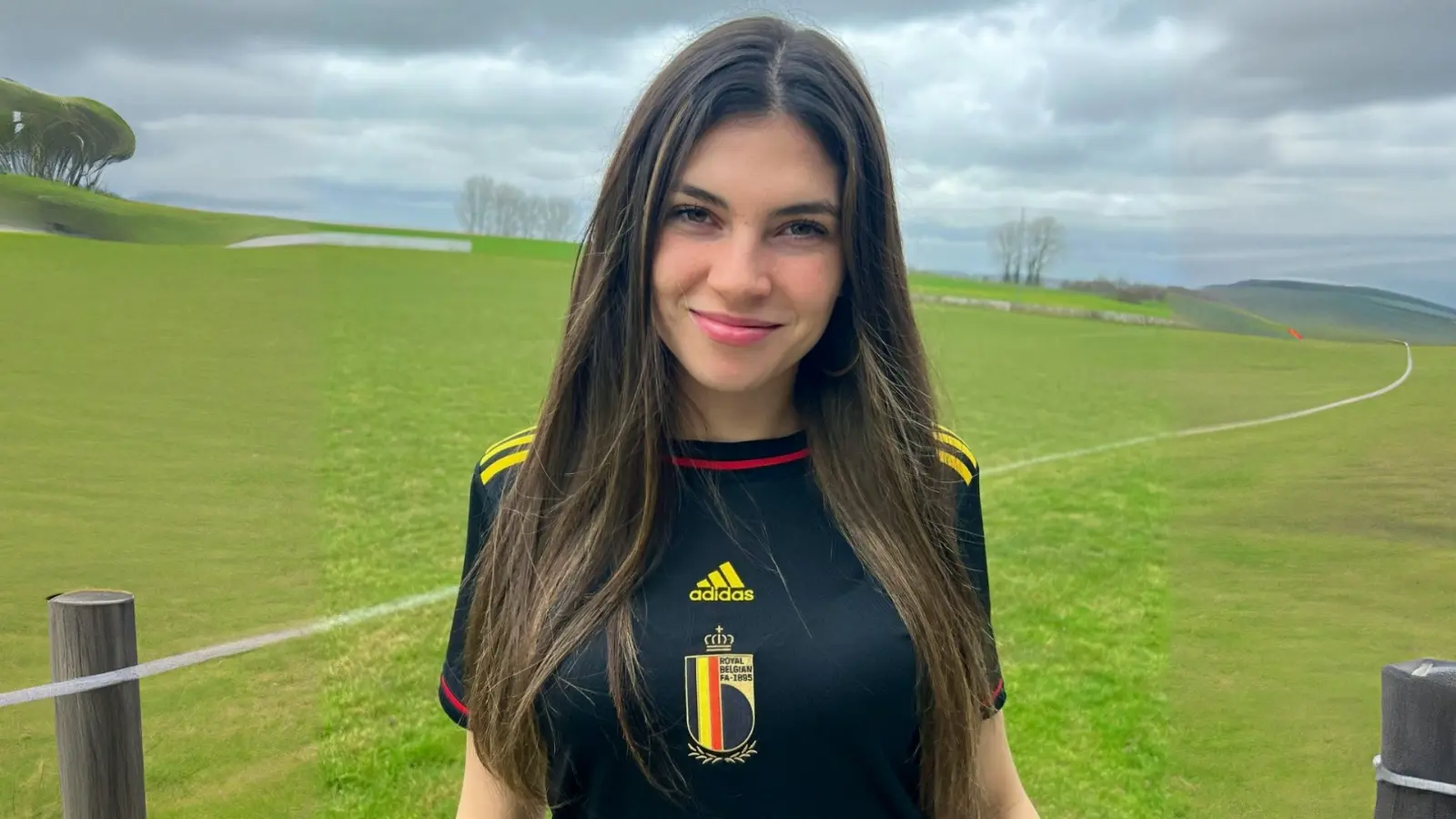 Muchos han sido los equipos que la han buscado para crear contenido que vaya a sus redes sociales oficiales.