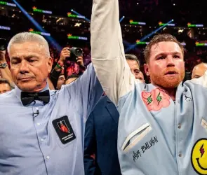 La millonaria ganancia del referee de la pelea del Canelo vs Munguía