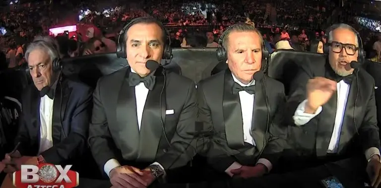 Julio César Chávez insultó a sus compañeros de TV Azteca durante la transmisión de Canelo Álvarez vs Munguía - Captura