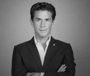 ¿Por qué Alejandro Irarragorri está prófugo de la justicia?