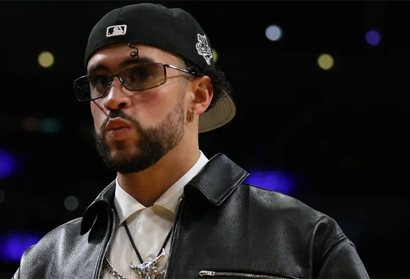 Bad Bunny vivió un momento incómodo en un partido debido a que el hijo de un dueño le hizo el feo Bad Bunny vivió un momento incómodo en un partido debido a que el hijo de un dueño le hizo el feo