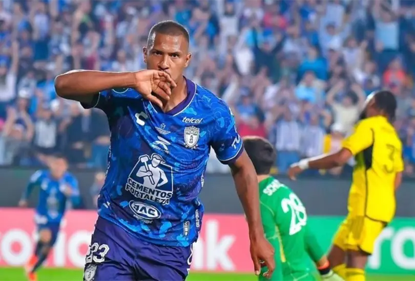 Salom&oacute;n Rond&oacute;n marc&oacute; doblete en la victoria de Pachuca sobre Columbus Crew.