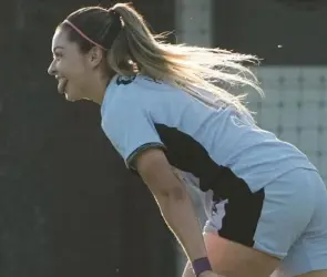 América despide a Katty Martínez y es anunciada con la competencia