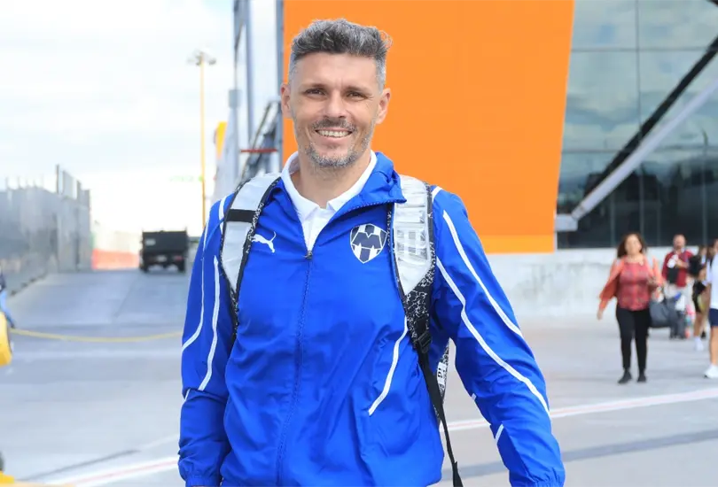 Tano Ortiz revel&oacute; si un jugador de Rayados se va a Chivas o a Cruz Azul 