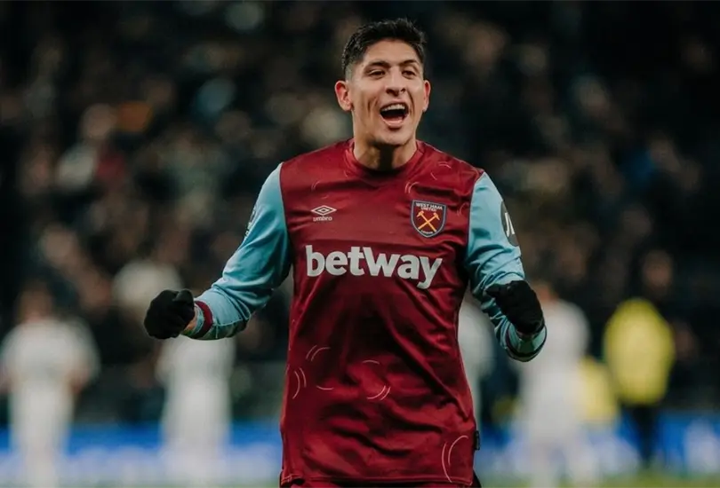 Un jugador del Manchester United elogi&oacute; a Edson &Aacute;lvarez ante los rumores de un posible fichaje