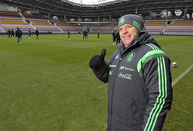 El Piojo Herrera no pudo evitar re&iacute;r al recordar la soluci&oacute;n que propuso un directivo para mejorar el rendimiento de la selecci&oacute;n 