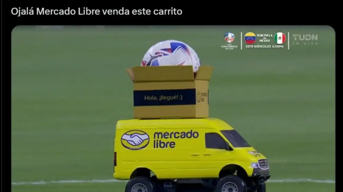 La aparición de este vehículo llamó la atención entre los aficionados, quienes crearon todo tipo de memes además de externar su sentimiento sobre el promocional de Mercado Libre.