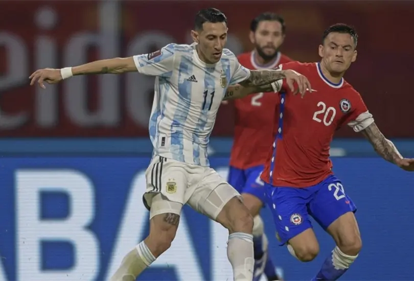Chile y Argentina nuevamente se verán las caras en la Copa América. Chile y Argentina nuevamente se verán las caras en la Copa América.