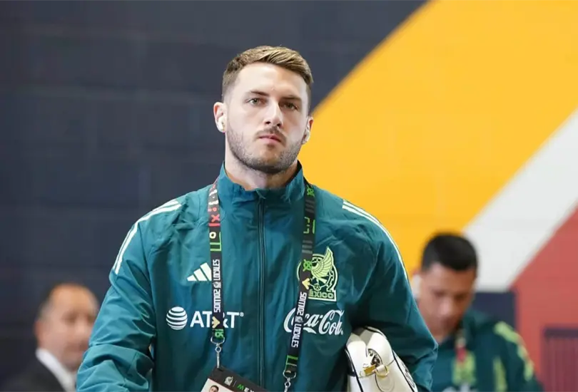 El DT de Venezuela cont&oacute; una sorprendente an&eacute;cdota que vivi&oacute; con Santiago Gim&eacute;nez