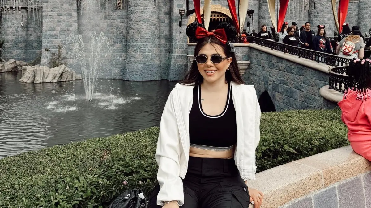 Cuando el futbolista no está concentrado suele visitarlo o incluso compartir este tipo de momentos junto a él.