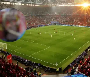 Eurocopa 2024 | España vs Georgia: Aficionada aparece sin playera en vivo (FOTO)