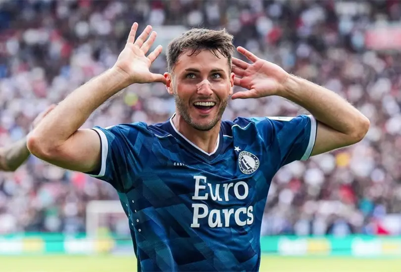 Santiago Giménez sería buscado por su DT del Feyenoord, que se fue a un grande Santiago Giménez sería buscado por su DT del Feyenoord, que se fue a un grande