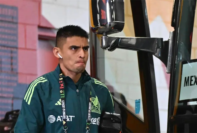 Memo Martínez lanzó un dardo a sus haters tras anotarle a Brasil con la Selección Mexicana Memo Martínez lanzó un dardo a sus haters tras anotarle a Brasil con la Selección Mexicana
