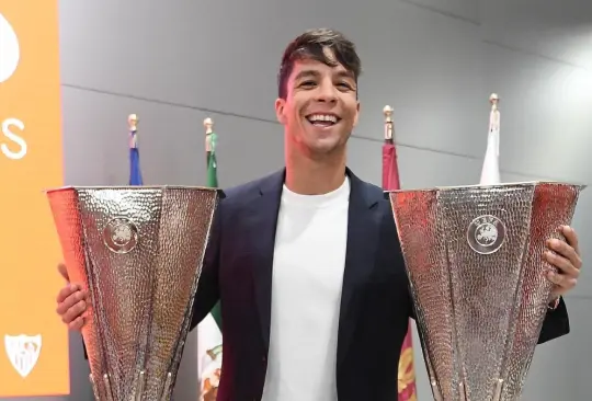 Óliver Torres, bicampeón de Europa con el Sevilla, fue presentado como refuerzo de Rayados