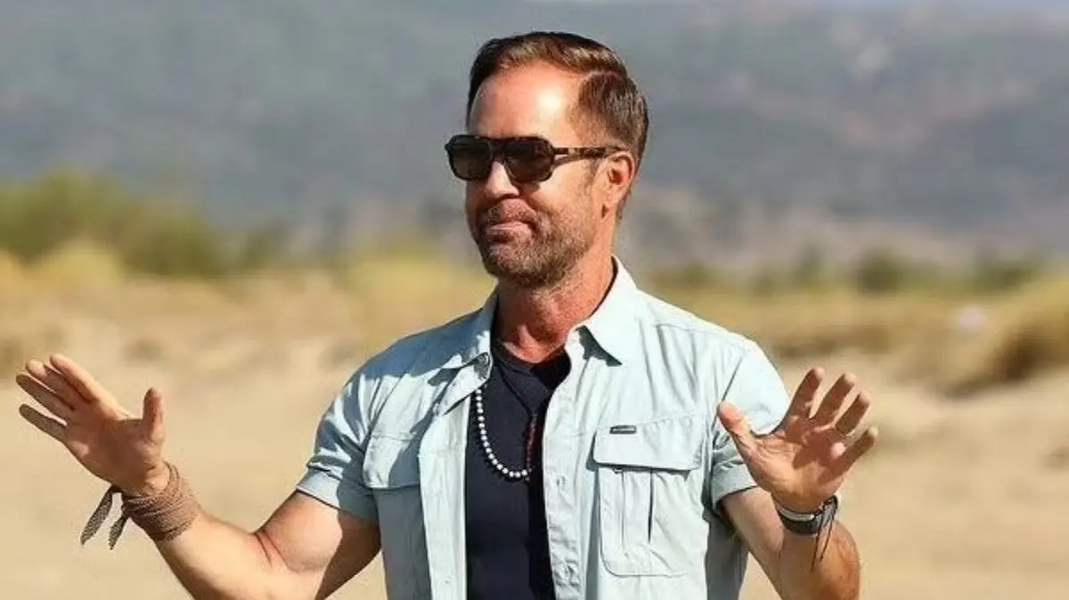 Alejandro Lukini será el encargado de conducir este reality show que contará con la presencia de 12 populares competidores.