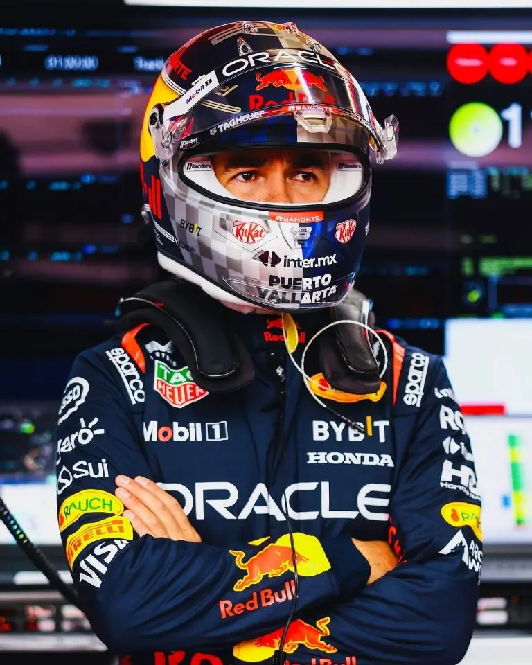 Sergio 'Checo' Pérez ha sido criticado por su rendimiento con Red Bull<br>@schecoperez