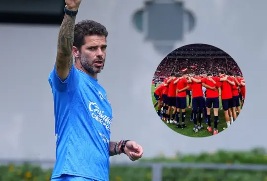 Fernando Gago habría desplazado a un par de futbolistas de Chivas.