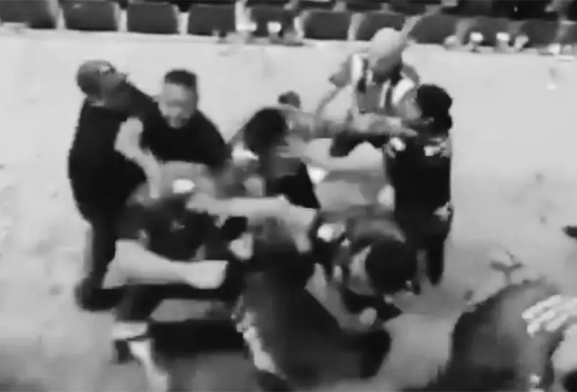 La disputa termin&oacute; con el fallecimiento del aficionado al que le dispararon tras la bronca en el estadio.