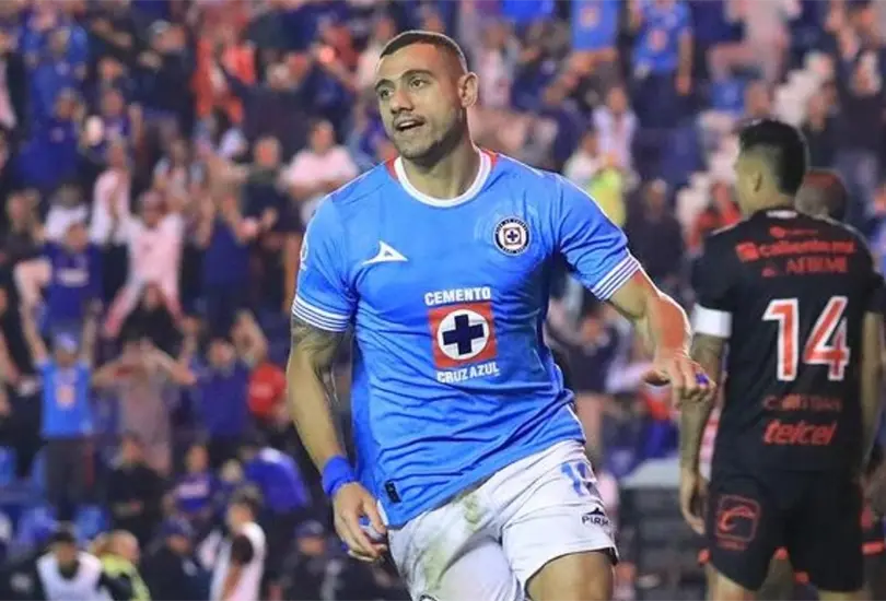 Giorgos Giakoumakis le hizo una petici&oacute;n a Mart&iacute;n Anselmi para brillar con Cruz Azul.