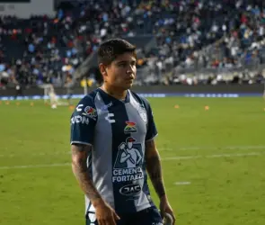 ¿Le vale? Así la pasa Chofis López tras haber sido echado de Pachuca
