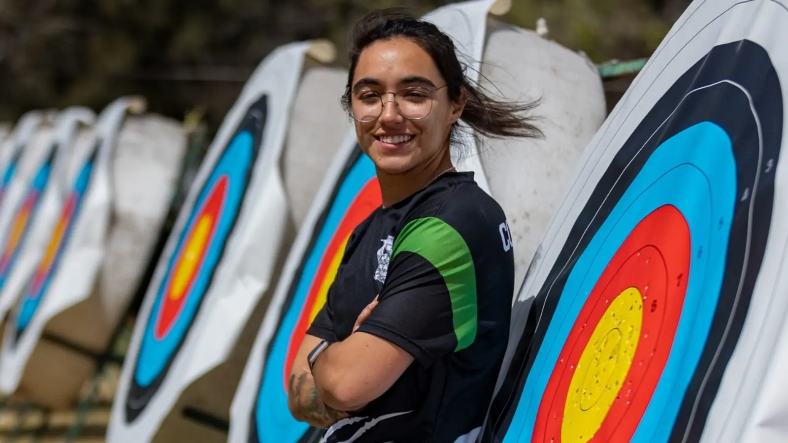 Esto la ha convertido en también influencer, ya que ha colaborado con grandes marcas.