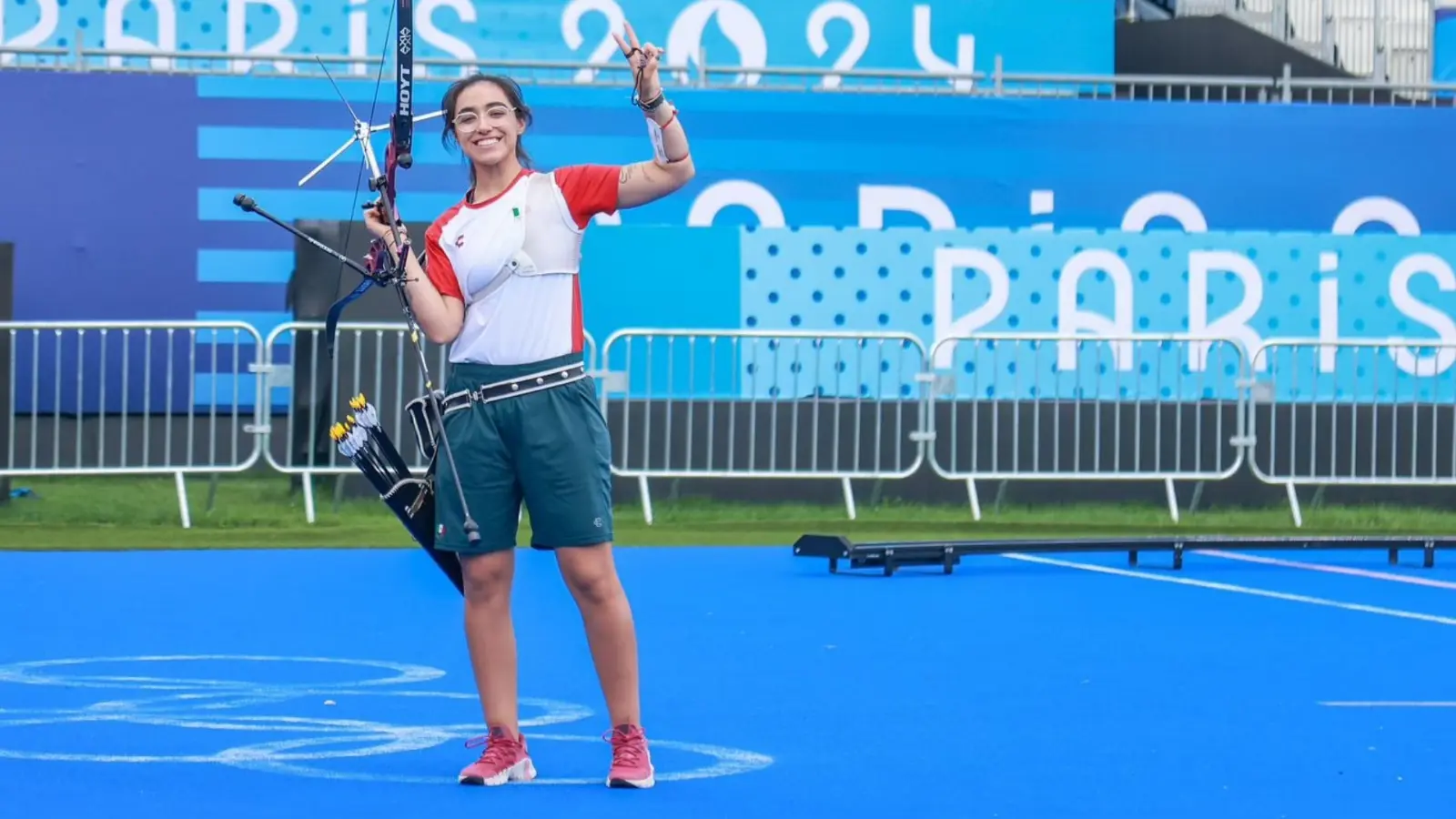 La arquera presume ser de las mejores en el mundo con apenas 23 años.