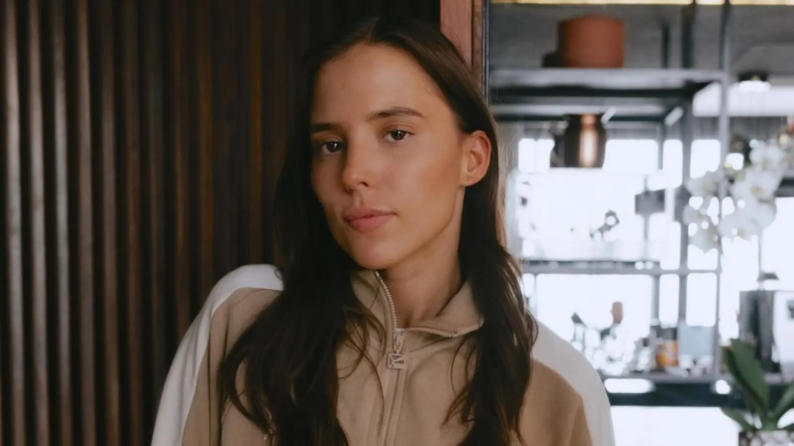 Tiene una hermana gemela llamada Susana e incluso fueron presentadas juntas en televisión nacional, sin embargo han separado sus caminos.