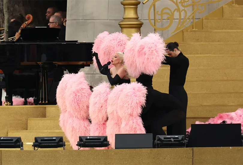 Lady Gaga sorprendi&oacute; en la inauguraci&oacute;n de los Juegos Ol&iacute;mpicos 2024.