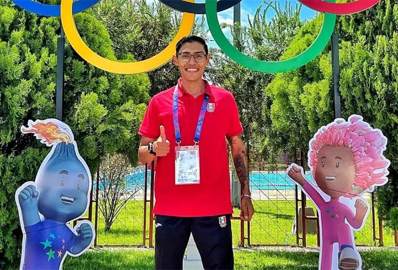 Jos&eacute; Luis Doctor, marchista mexicano, tuvo que vender hamburguesas previo a clasificar a Par&iacute;s 2024