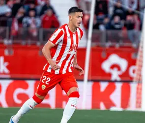 América: Revelan la millonada que rechazó Almería por fichaje de César Montes