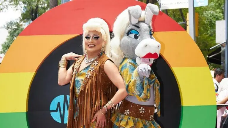 Ambas celebridades harán de las suyas en televisión. (Instagram - Turbulence)