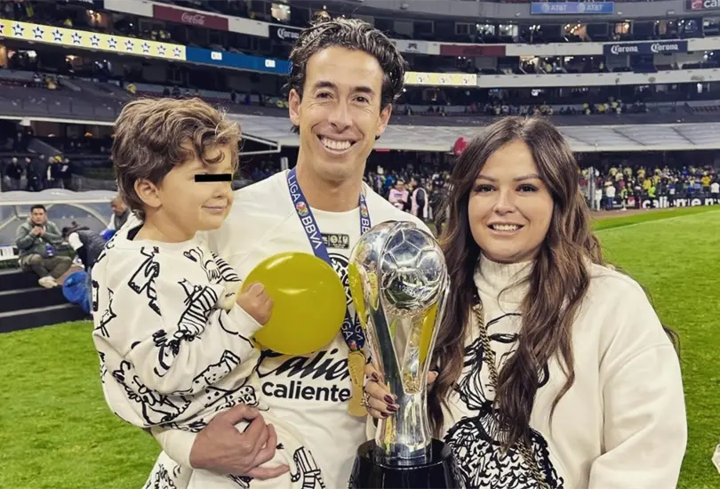 Oscar Jim&eacute;nez estar&iacute;a relegado del Le&oacute;n por culpa de Mariana Echeverr&iacute;a.