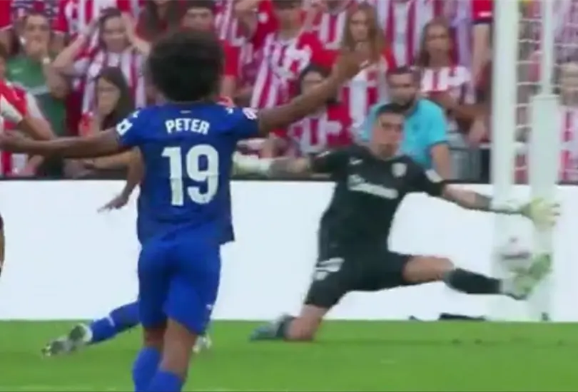 El guardameta sorprendi&oacute; con sus reflejos cuando Getafe ten&iacute;a un gol cantado sobre su porter&iacute;a.