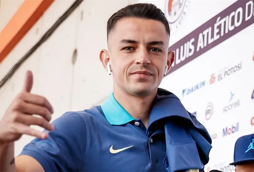 El futbolista español apunta a dejar al equipo pero ya se habrían cubierto para no resentir tanto su partida. El futbolista español apunta a dejar al equipo pero ya se habrían cubierto para no resentir tanto su partida.