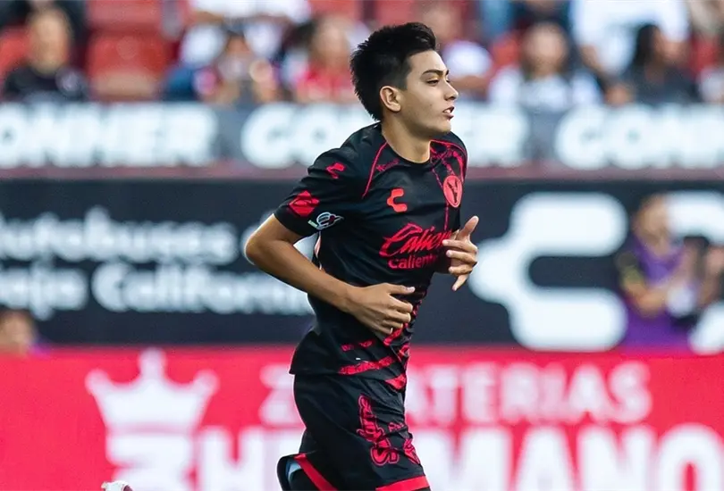 Gil Morita debut&oacute; con Xolos a los 15 a&ntilde;os de edad.