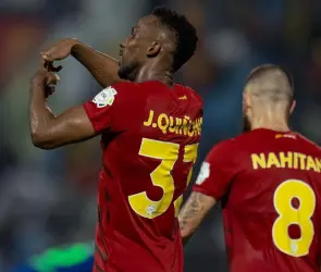 Al-Qadisiya: Julián Quiñones se estrena con golazo en la liga de Arabia (VIDEO)