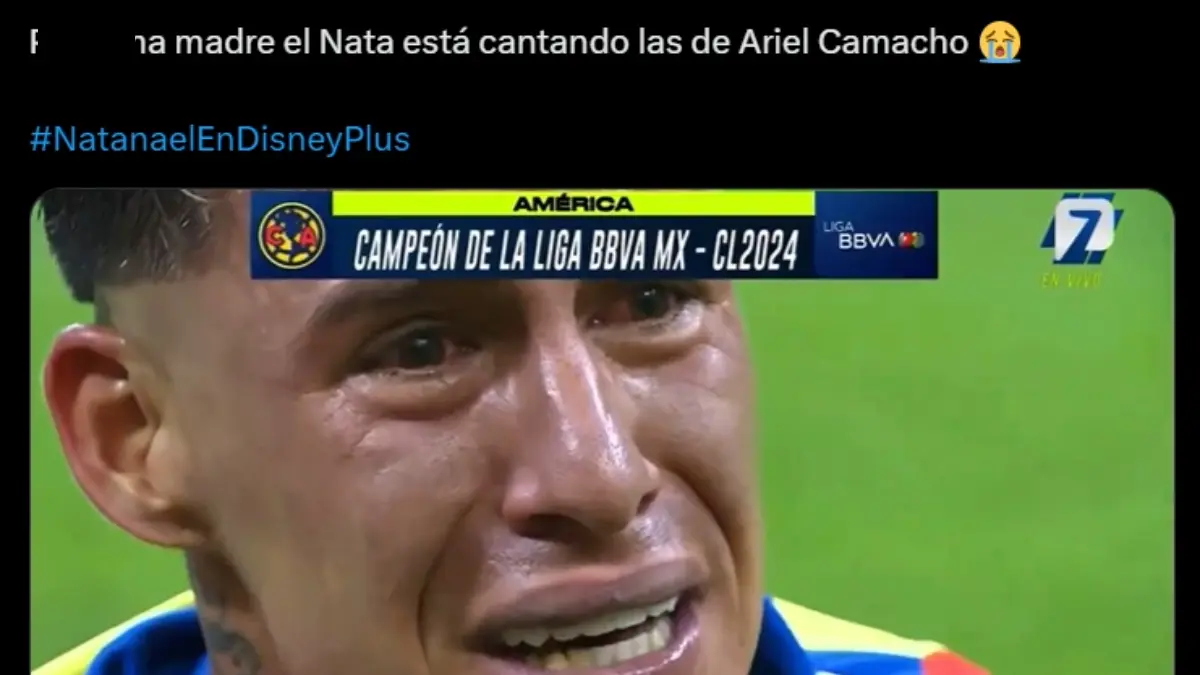 Su admiración por Ariel Camacho no pasó desapercibida, dedicándole unas cuantas canciones a quien fue su inspiración en la industria musical.