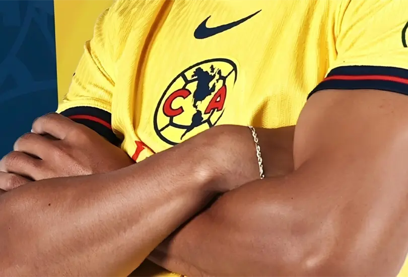 El equipo capitalino sigue en busca de su refuerzo estrella y ya tendr&iacute;a en carpeta a un jugador que brill&oacute; en Europa.