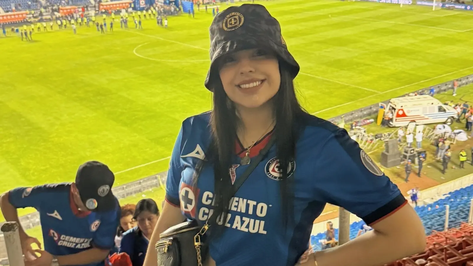 Constantemente demuestra el apoyo hacia Antuna, yendo a varios de sus partidos.