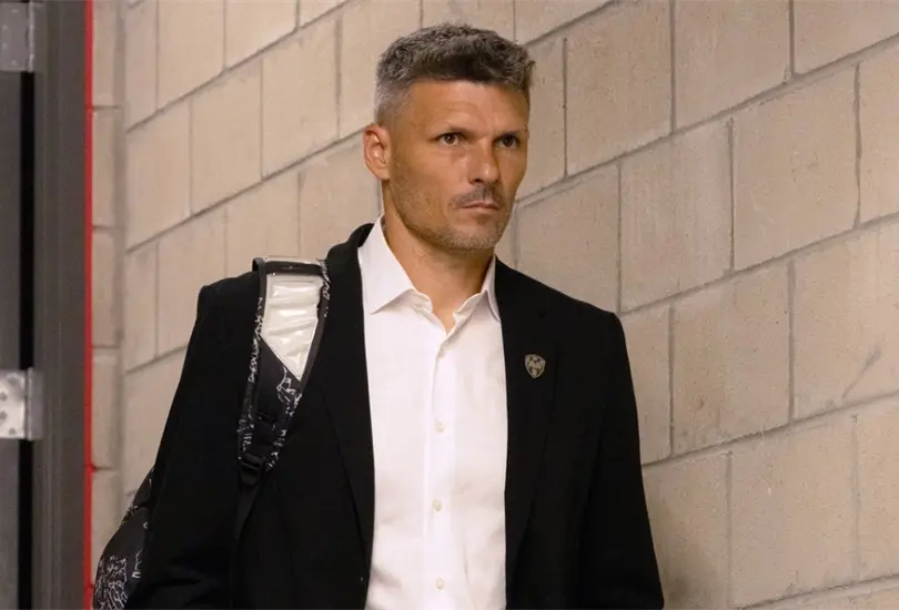 Tano Ortiz revent&oacute; a los periodistas que cuestionaron su trabajo tras la eliminaci&oacute;n de Rayados en la Leagues Cup