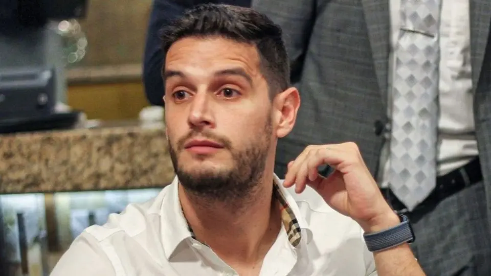 Adri&aacute;n Marcelo fue rechazado por un programa de Televisa