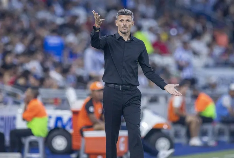 El Tano Ortiz fracas&oacute; de manera rotunda con Rayados.