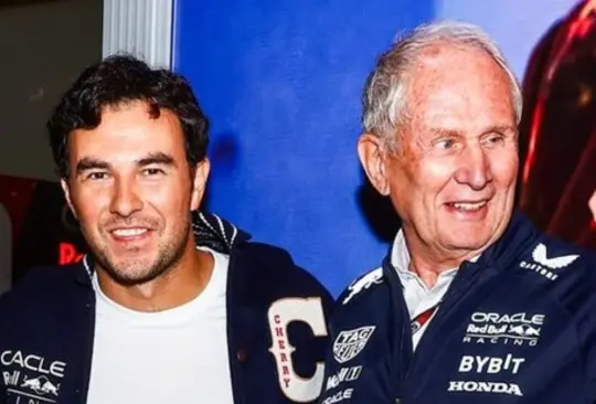 Helmut Marko habló sobre el rendimiento y futuro de Checo Pérez.